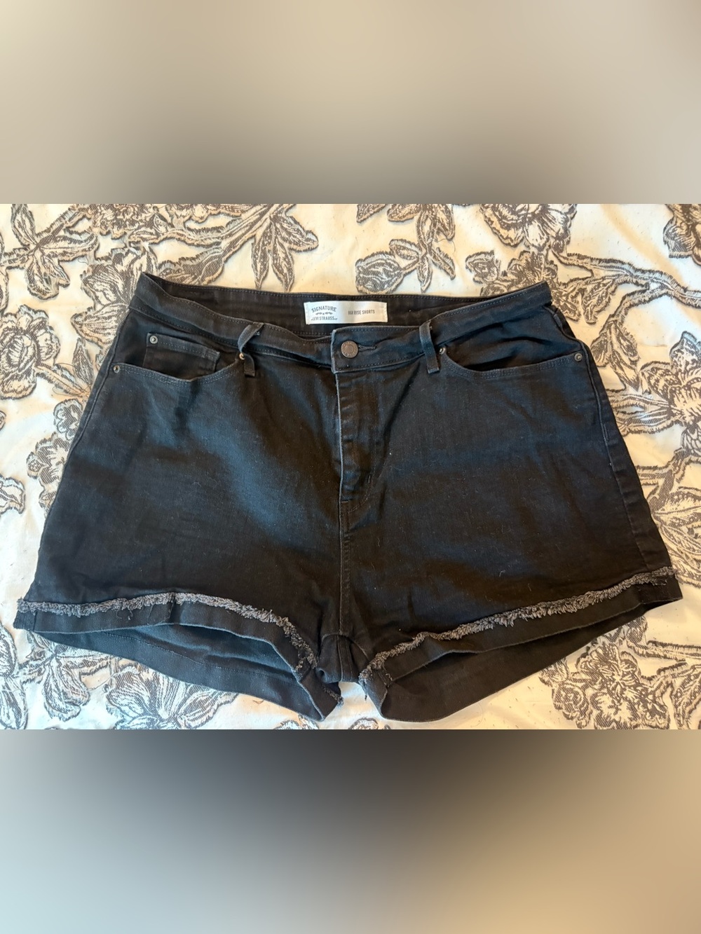 Levi Strauss High-Rise Black Denim Frayed Hem Women's Shorts